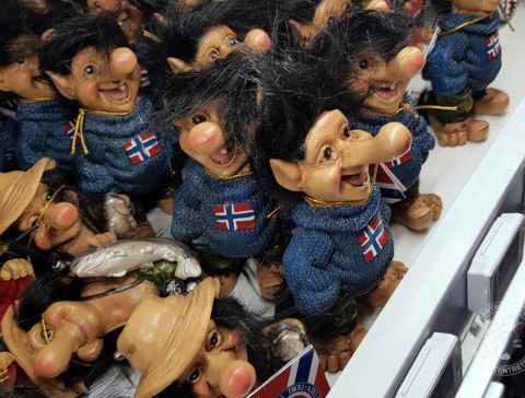 © 2023 Rutentreter.de | Kobolde sind in jedem norwegischen Souvenirshop zu finden